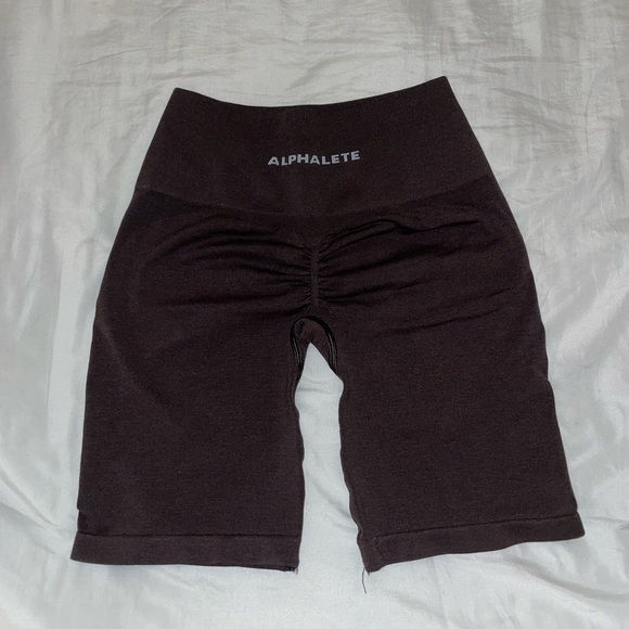 Alphalete amplify biker shorts in chocolate - Picture 7 of 17
